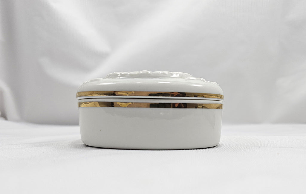 Vintage Porcelain Oval Trinket Box Elizabeth Arden Palais De Versailles Bell Design