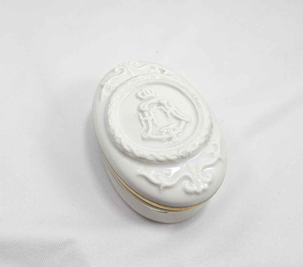 Vintage Porcelain Oval Trinket Box Elizabeth Arden Palais De Versailles Bell Design