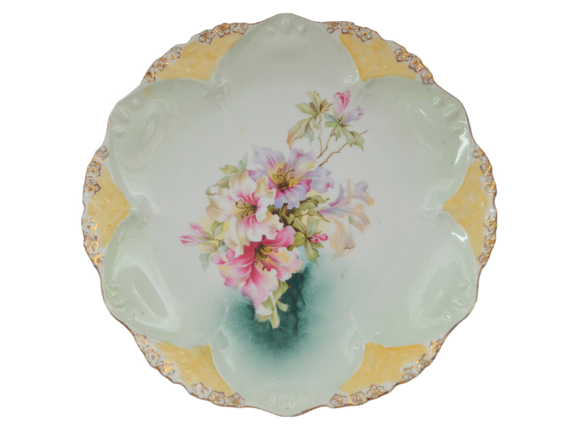 RS Prussia White Flowers Raised Gold Green Pearlized Luster Finish