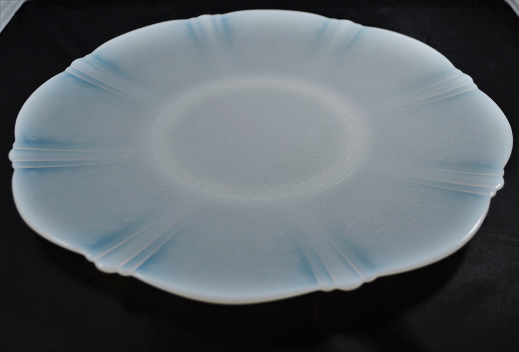 American Sweetheart Monax Depression Glass White Opalescent Dinner Plate