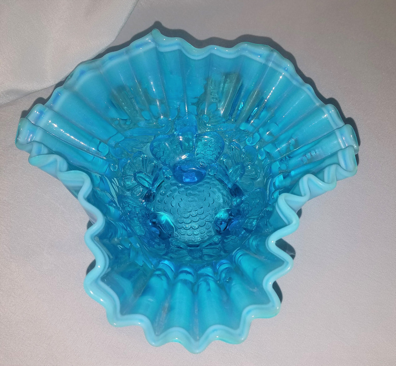 Sowerby PIASA BIRD Blue Opalescent Footed Whimsy Bowl w/ Ruffled Rim