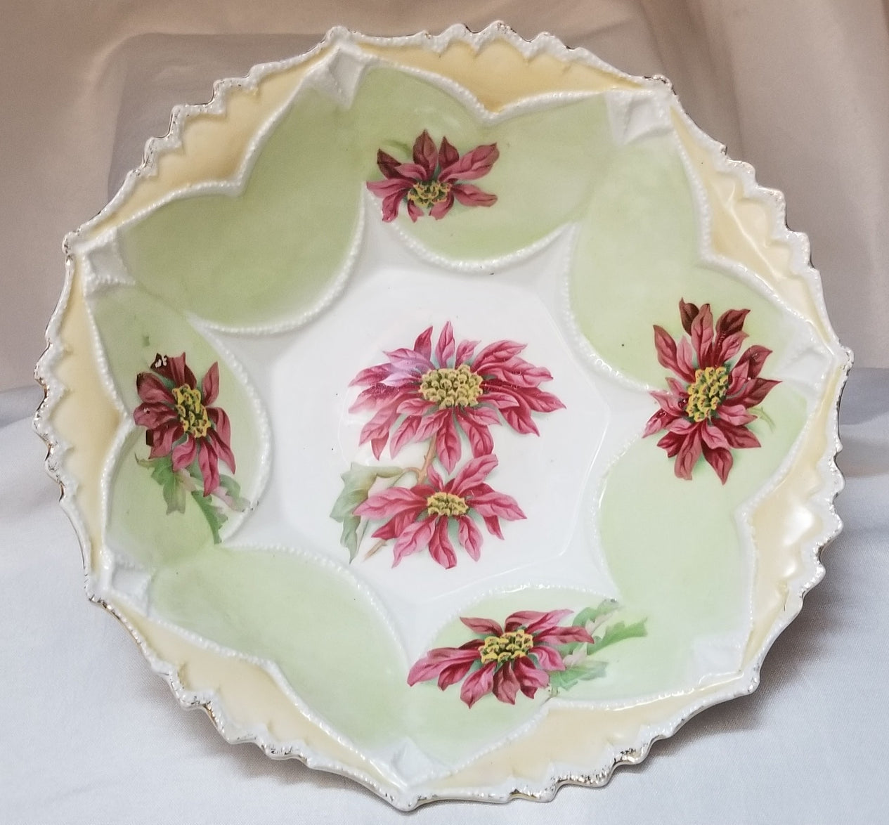RS Prussia Porcelain Bowl Mold 94 Poinsettia Floral Decor