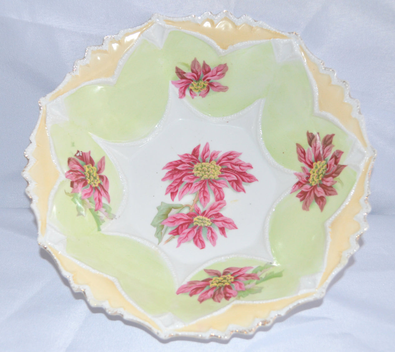 RS Prussia Porcelain Bowl Mold 94 Poinsettia Floral Decor
