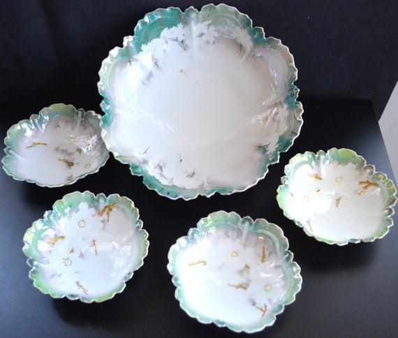 RS Prussia Surreal Dogwood Pattern Berry Set 6 Pieces Master Underplate Four Miniature Bowls