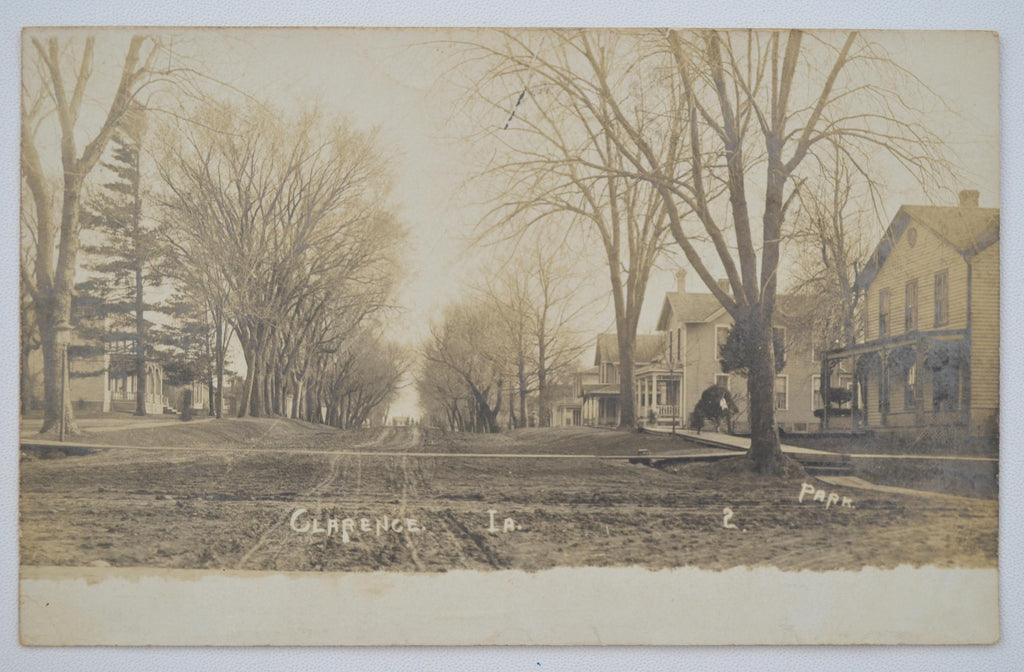 RPPC Clarence IA Postcard Street Scene Town View Park St 1900s